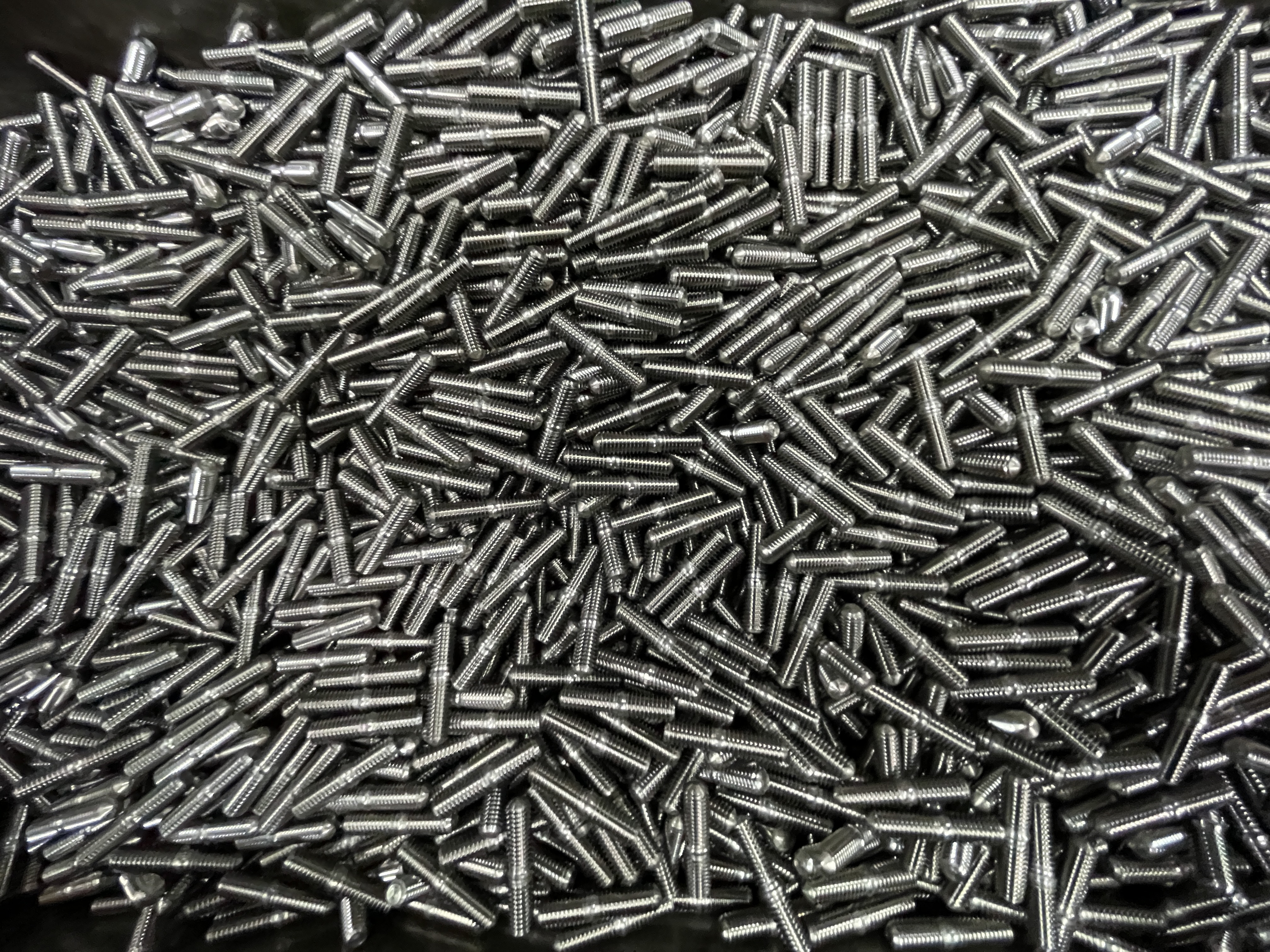 インフラ・建築向け胴太スタッドボルト SUS304 S=15/25 片丸加工