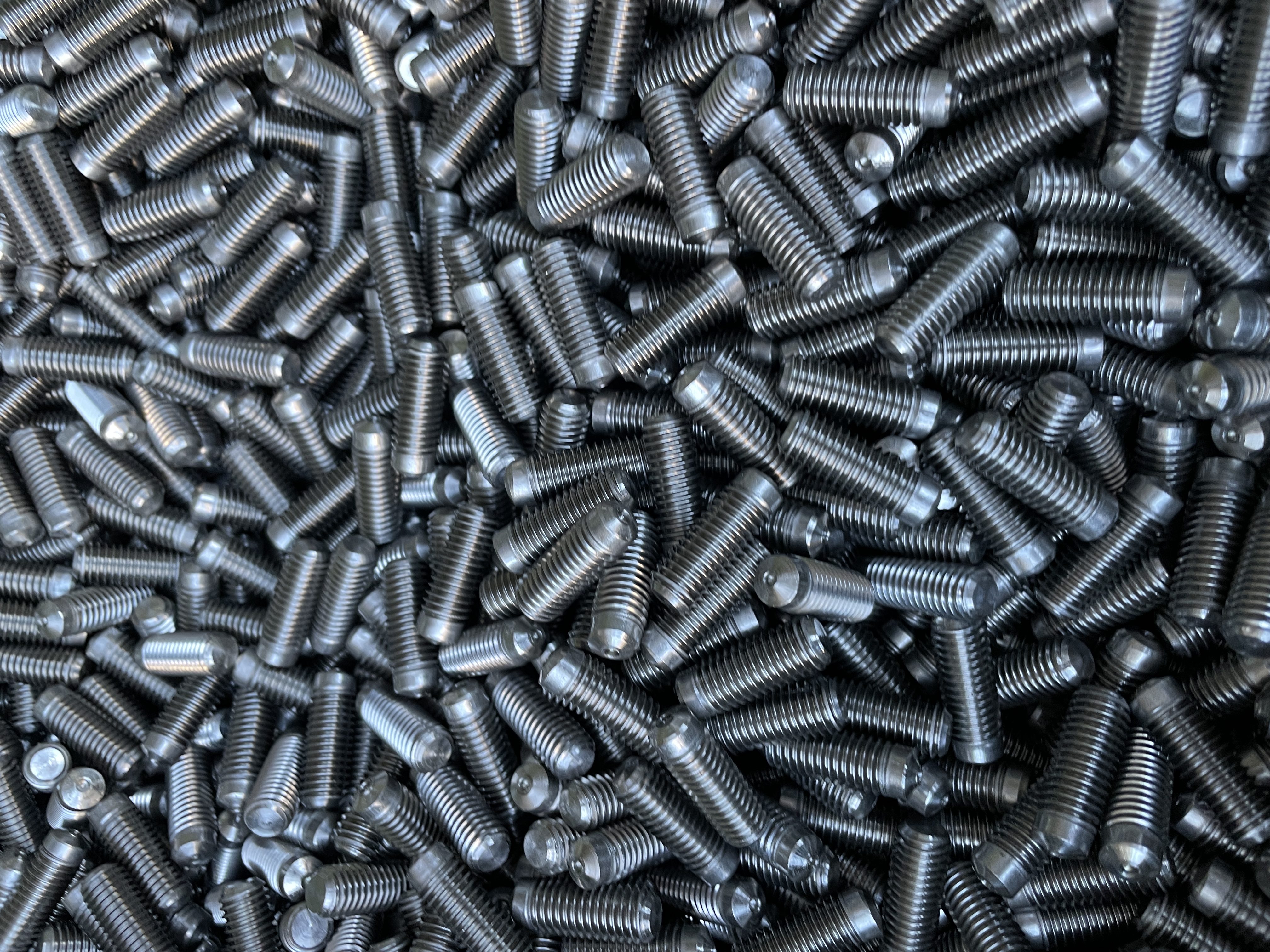 スタッドボルト量産加工品