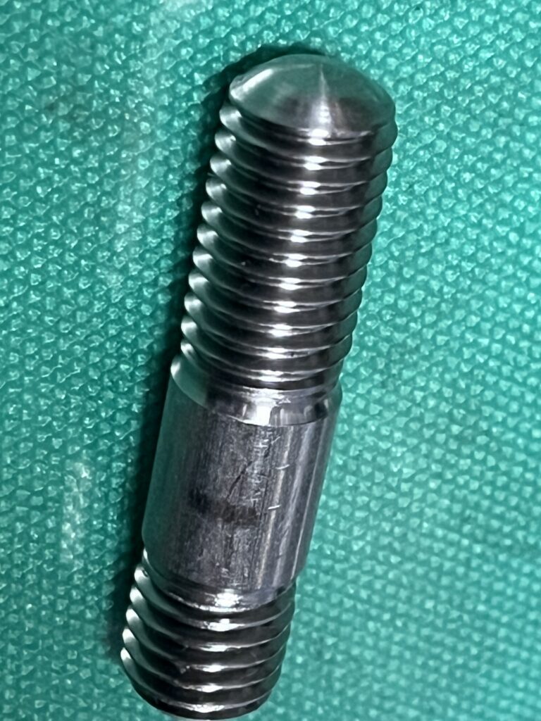 SUS304 Φ10×50L 胴太スタッドボルト S=15/25・片丸加工